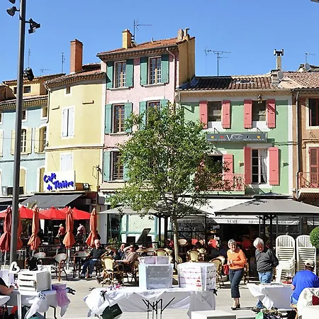 Provincial In Provence With Swimming Pool Nyaraló *